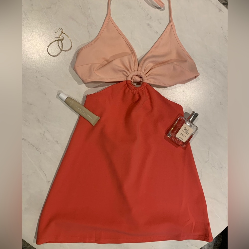 🌺 Two-Toned Halter Dress - Picture 2 of 3